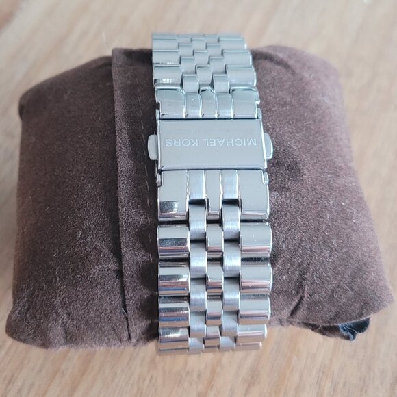 Michael Kors Oversized (44mm)  Lexington Silver-Tone Watch